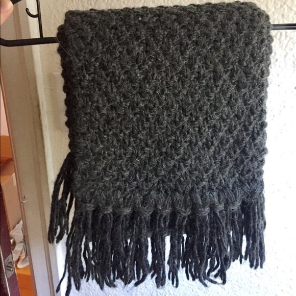 ❄️NWOT Wilfred free hand knit scarf❄️ - Picture 4 of 4
